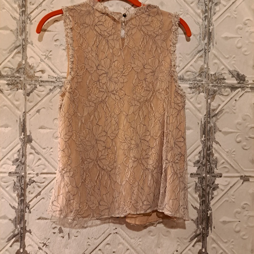 WAYF LACE FLORAL TANK TOP IN SIZE M - Picture 11 of 12